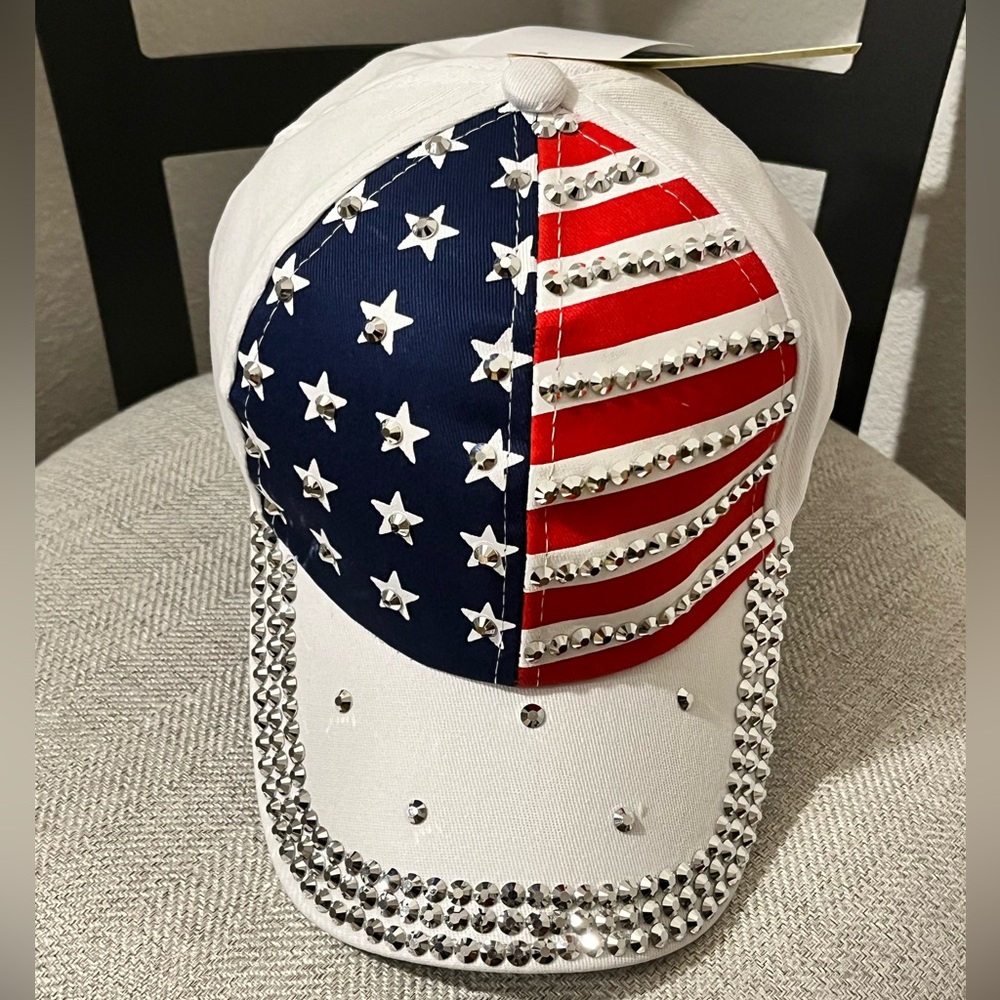 COLLECTION XIIX USA FLAG BASEBALL CRYSTAL ADORNED PATRIOTIC STYLE ADJUSTMENT CAP
